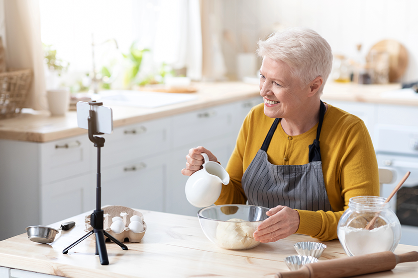 senior woman food vlogger